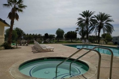 oasis-palm-rv-resort-hot-tub